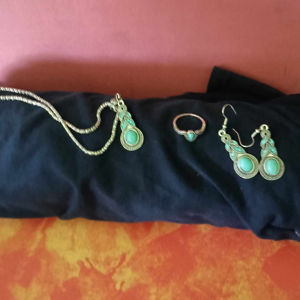 Turquoise jewelry set